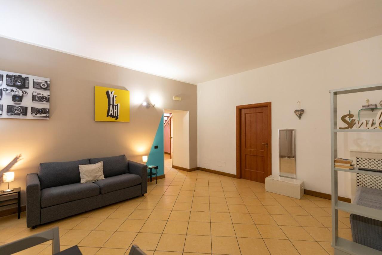 נאפולי Colored House Until 7 People Above Sqplebiscito מראה חיצוני תמונה